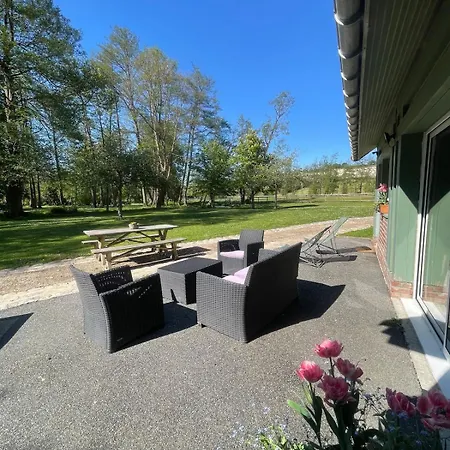 Dom wakacyjny De L'yeres A - Peche Privee - Accueil 