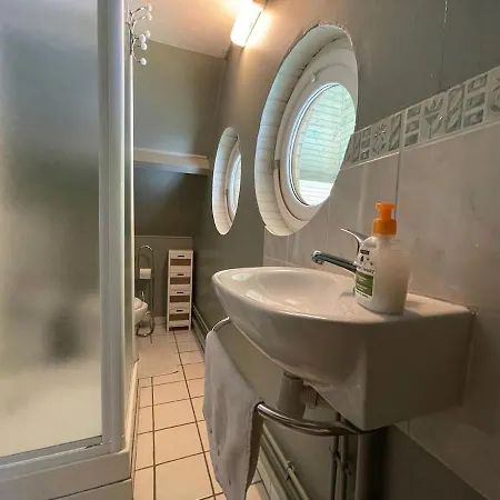 De L'yeres A - Peche Privee - Accueil 